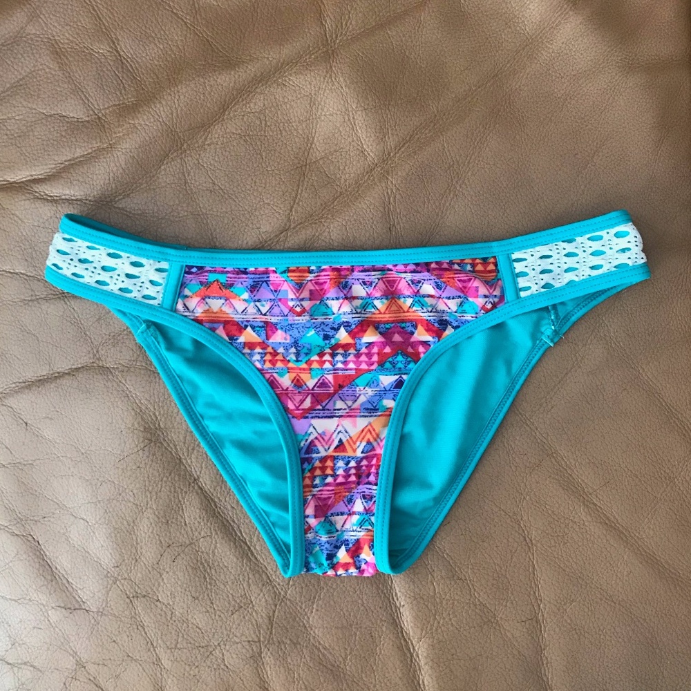 TiniBikini Patterned Bikini Set - Picture 4 of 5